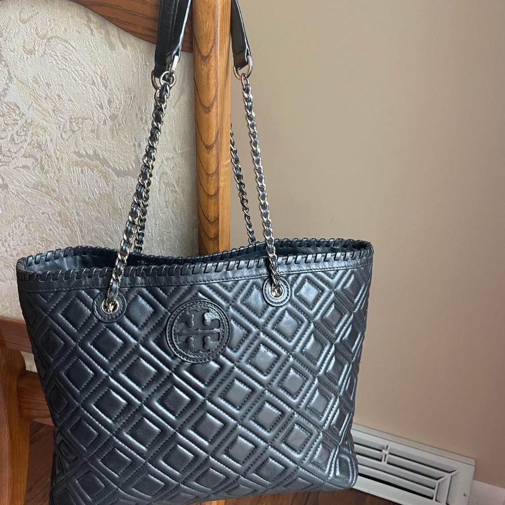 Tory Burch Marion quilted black leather handbag shoulder bag gold tone hardware